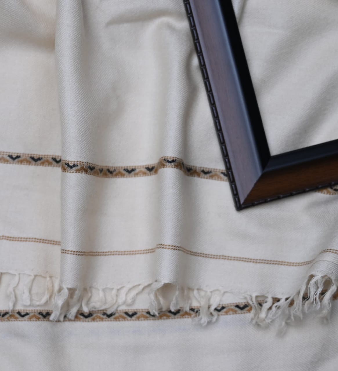 Swati 72 Wool Shawl &nbsp; ( Cream  )